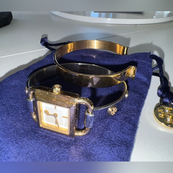 Tory Burch Phipps watch set, TWO-TONE 22 X 31 MM - Picture 6 of 11